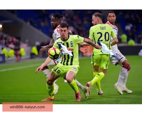 图卢兹本赛季联赛排名走势清晰，目前位居积分榜中游位置