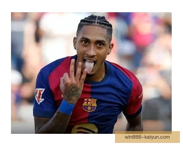 拉菲尼亚家庭生活近况曝光，场外状态备受关注面